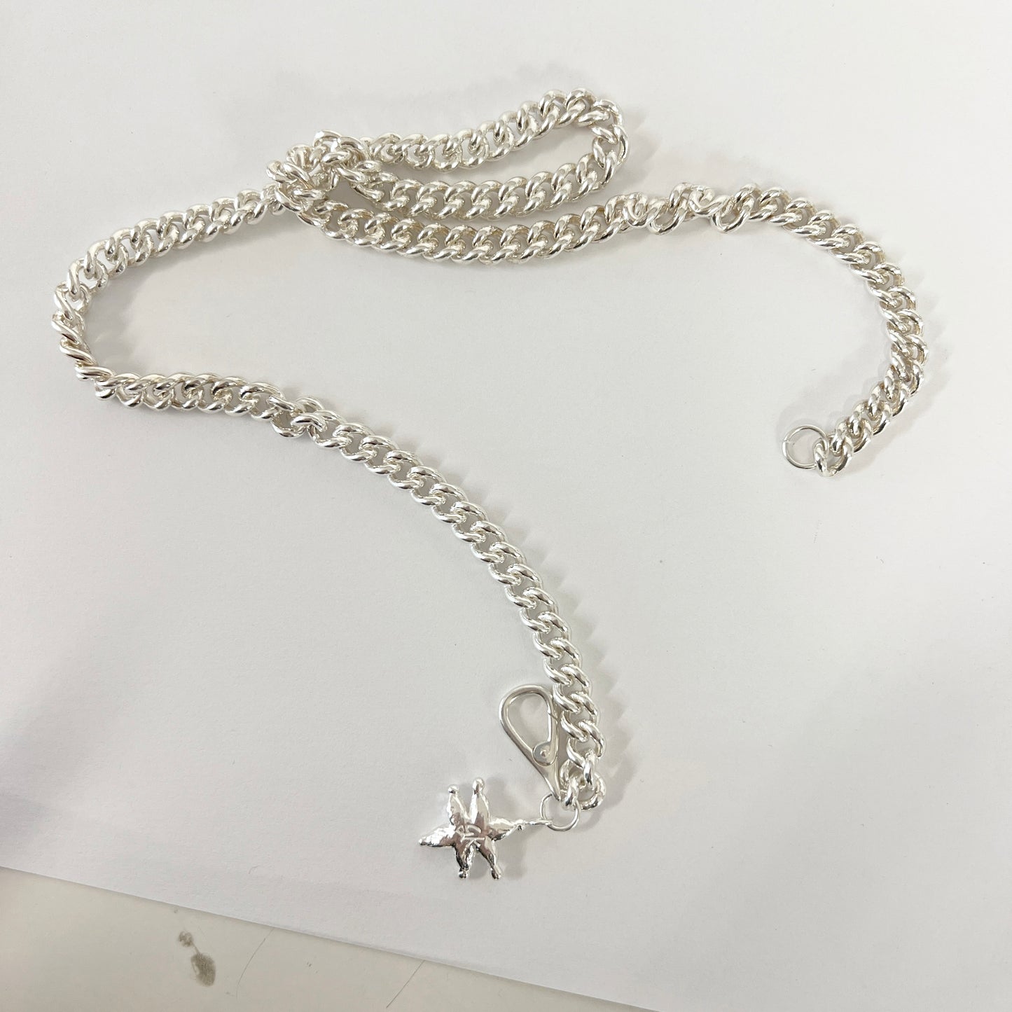 STARFISH CURB NECKLACE