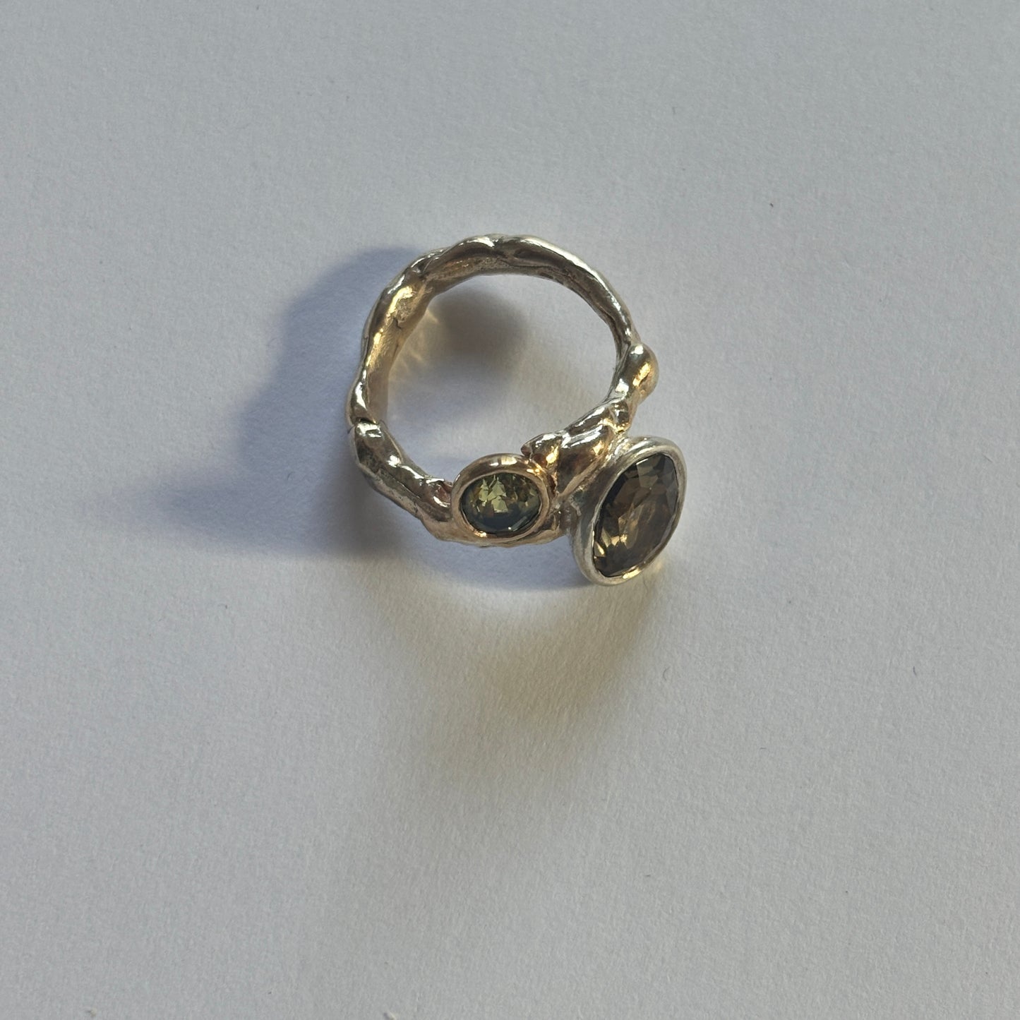 Drip Ring Green Sapphire